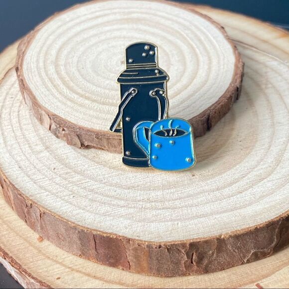 Camping Thermos Bottle Enamel Pin/ Brooch Lapel - Picture 2 of 6